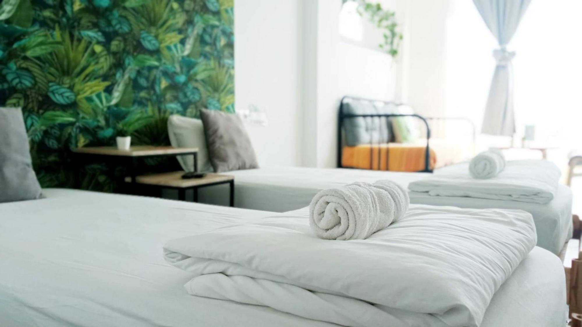Sunshine Apartments Vistas Al Mar มาลากา ภายนอก รูปภาพ