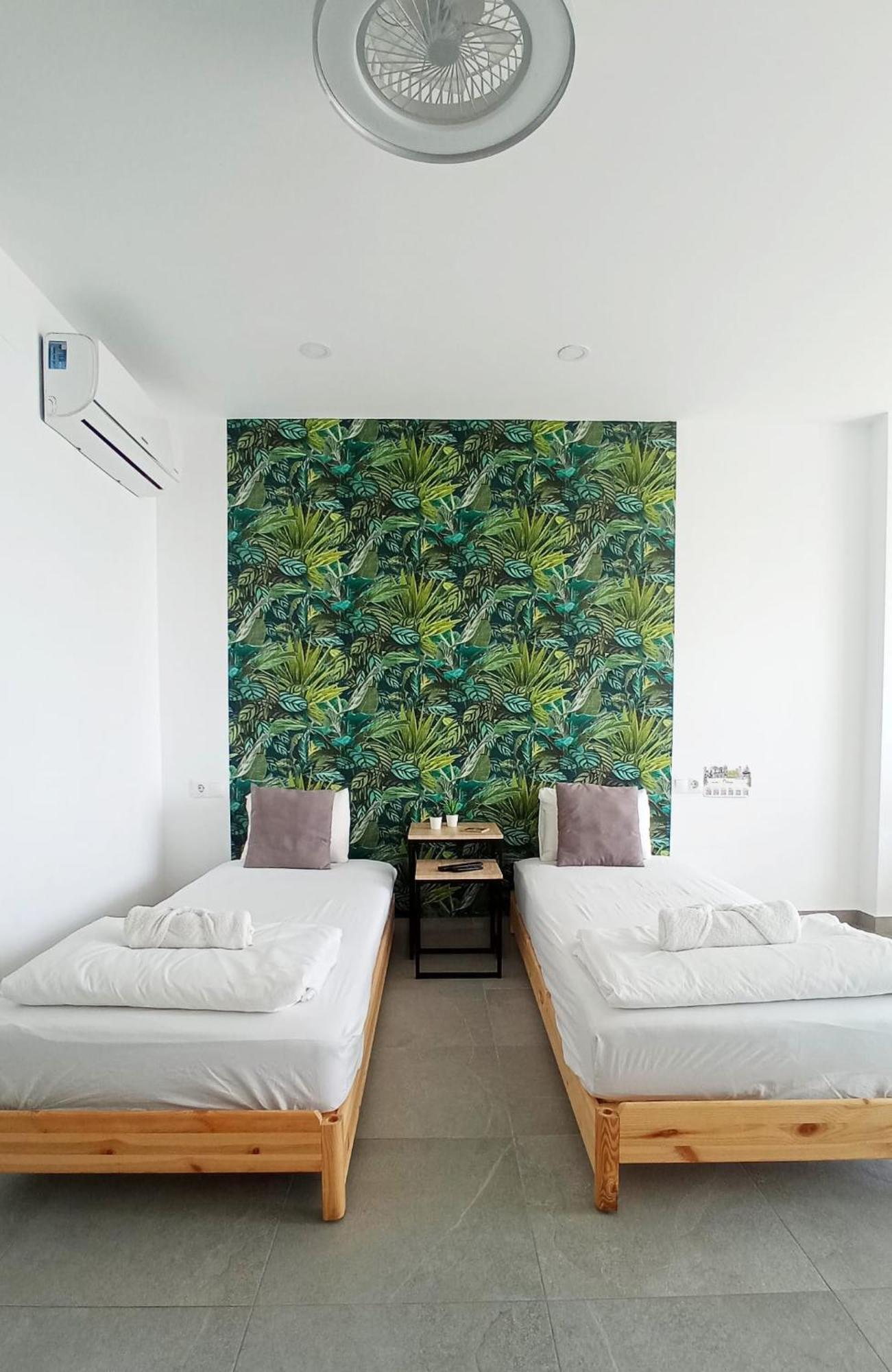 Sunshine Apartments Vistas Al Mar มาลากา ภายนอก รูปภาพ
