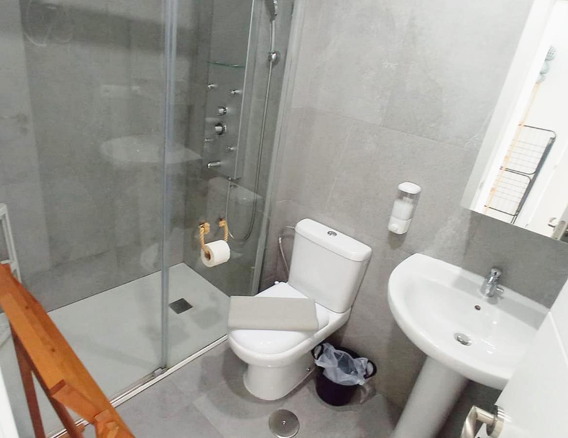 Sunshine Apartments Vistas Al Mar มาลากา ภายนอก รูปภาพ