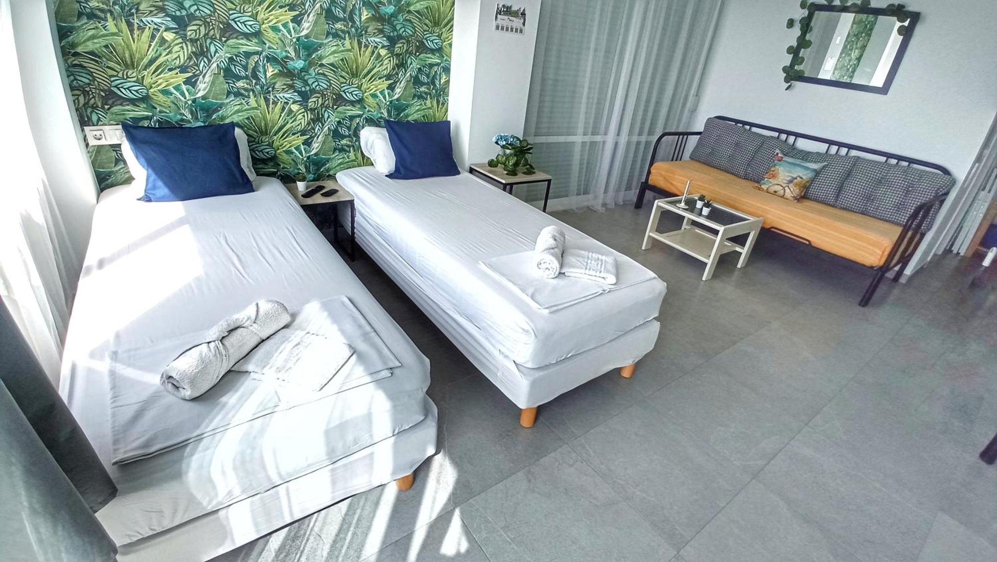 Sunshine Apartments Vistas Al Mar มาลากา ภายนอก รูปภาพ